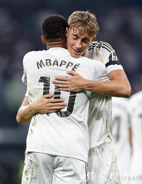 皇马2024年射手榜:姆巴佩半年14球高居第二 皇马2024年射手榜:姆巴佩半年14球高居第二